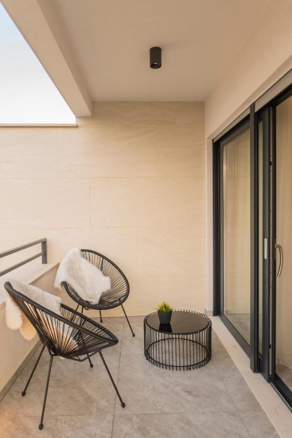 Villa Magna Luxury Apartments Murter Exterior photo